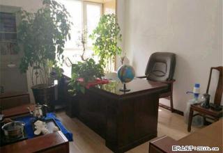 万达不远省委小区三室精装空房适合办公停车方便交通便利 - 西宁28生活网 xn.28life.com