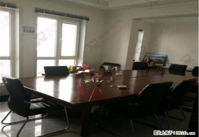 新华联附近三榆山水文园大平方6室出租 带全套办公家居 无转费 - 房屋出租 - 房屋租售 - 西宁分类信息 - 西宁28生活网 xn.28life.com