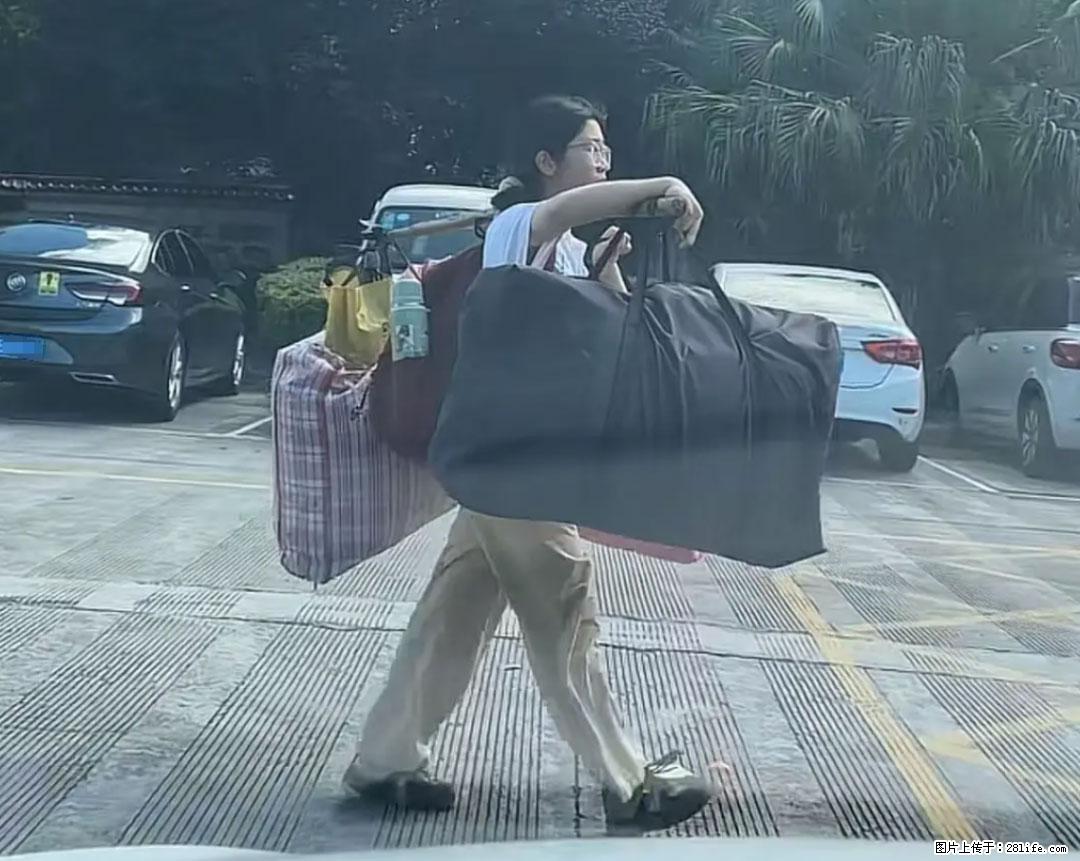 全网追的“扁担女孩”,找了一份暑假工,时薪12元 - 西宁生活资讯 - 西宁28生活网 xn.28life.com