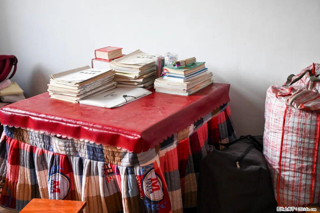 全网追的“扁担女孩”,找了一份暑假工,时薪12元 - 西宁生活资讯 - 西宁28生活网 xn.28life.com